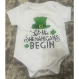 Zacynger Unisex Baby White Saint Patrick's Day Onesie 3-6 Months (NWT)
